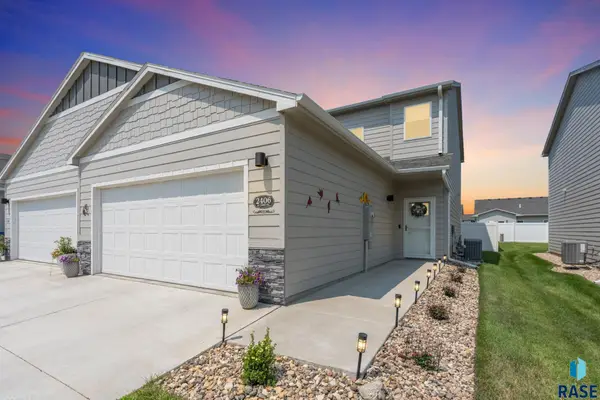 2406 E Cama Pl, Sioux Falls, SD 57108