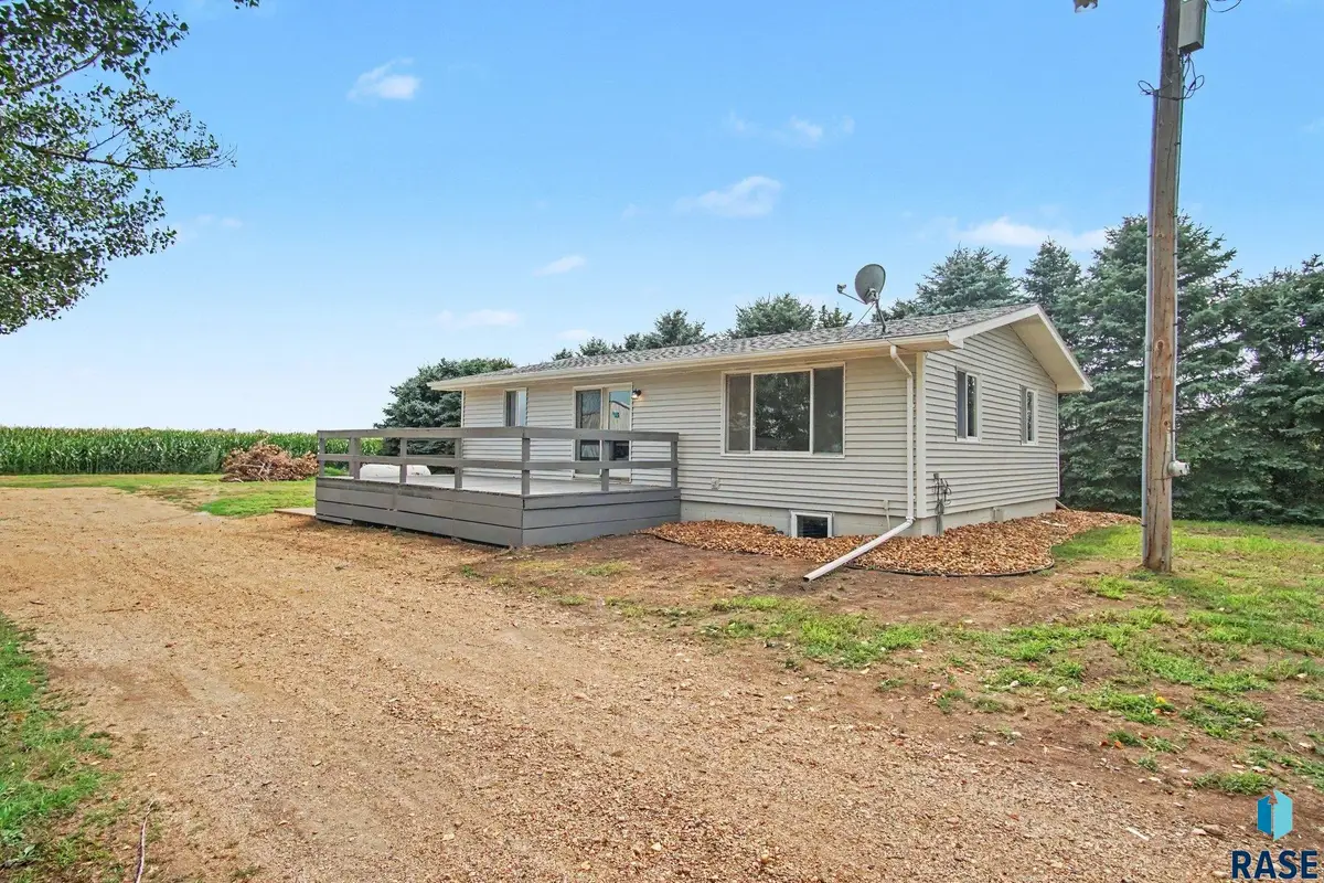 46535 280th St, Lennox, SD 57039 - #1