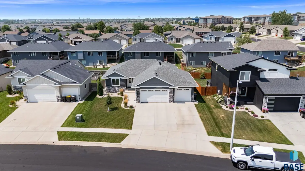 3809 S Home Plate Ave, Sioux Falls, SD 57110 - #1
