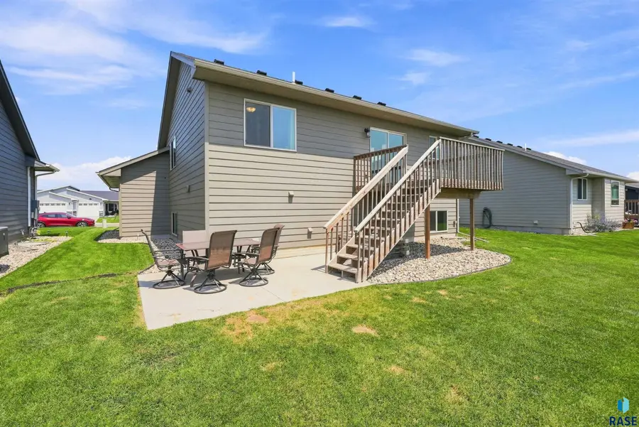 9309 W Colton St, Sioux Falls, SD 57106 - #3