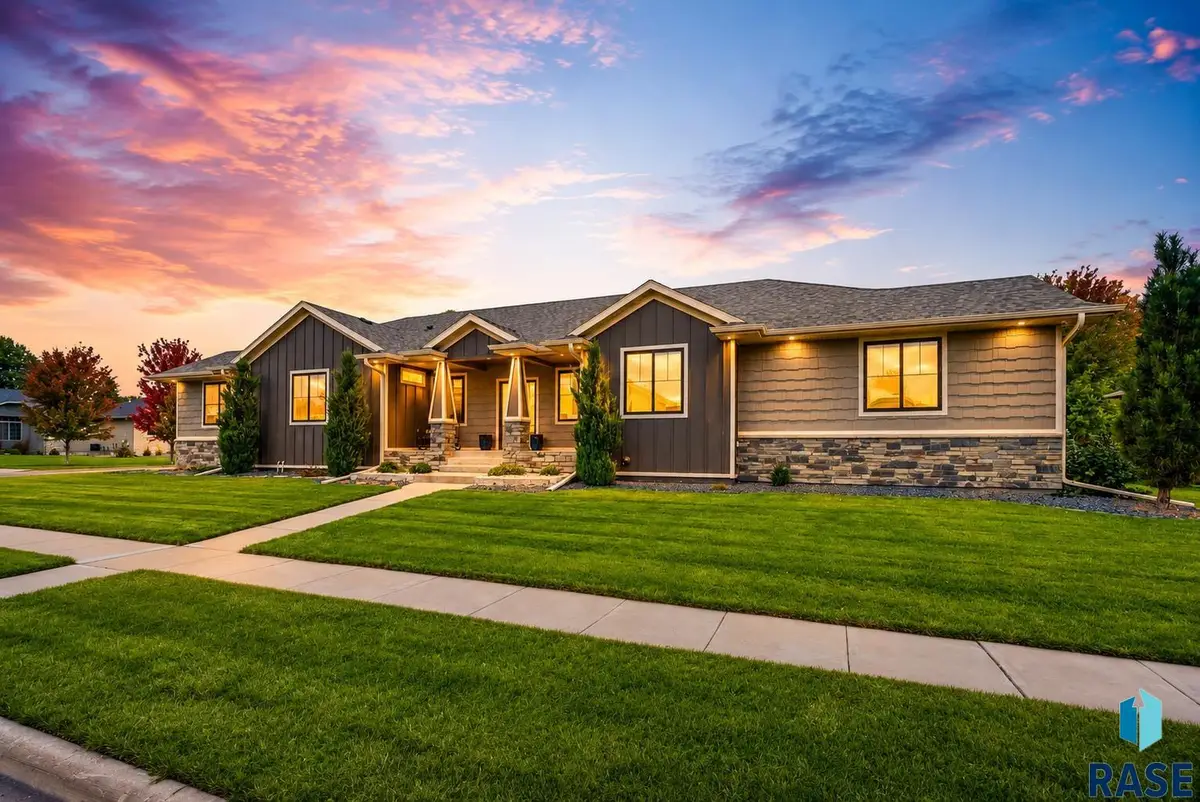 6200 S El Dorado Ave, Sioux Falls, SD 57108 - #1