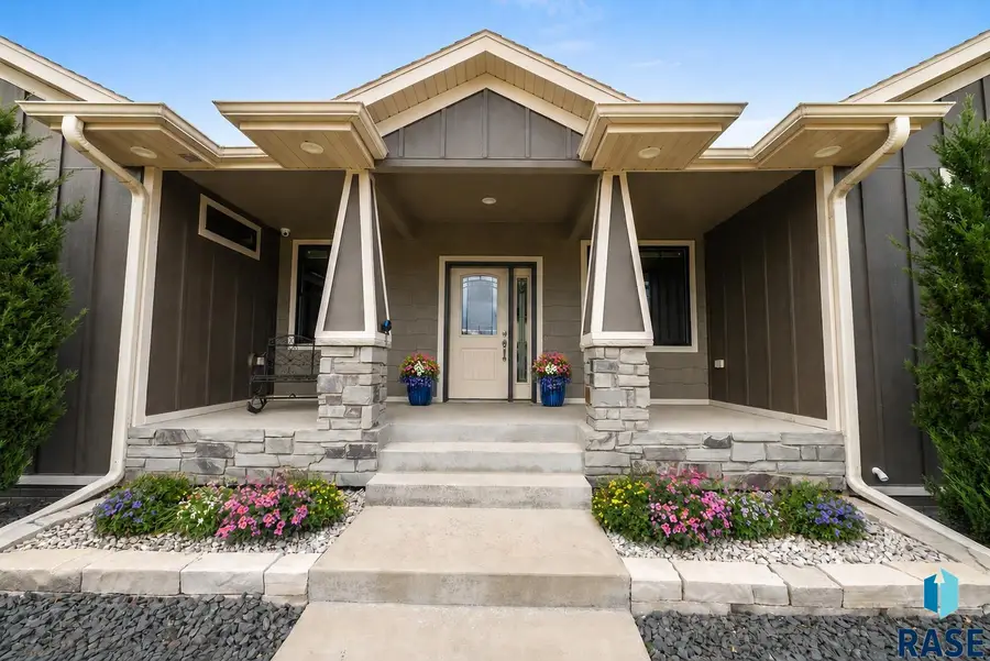 6200 S El Dorado Ave, Sioux Falls, SD 57108 - #2