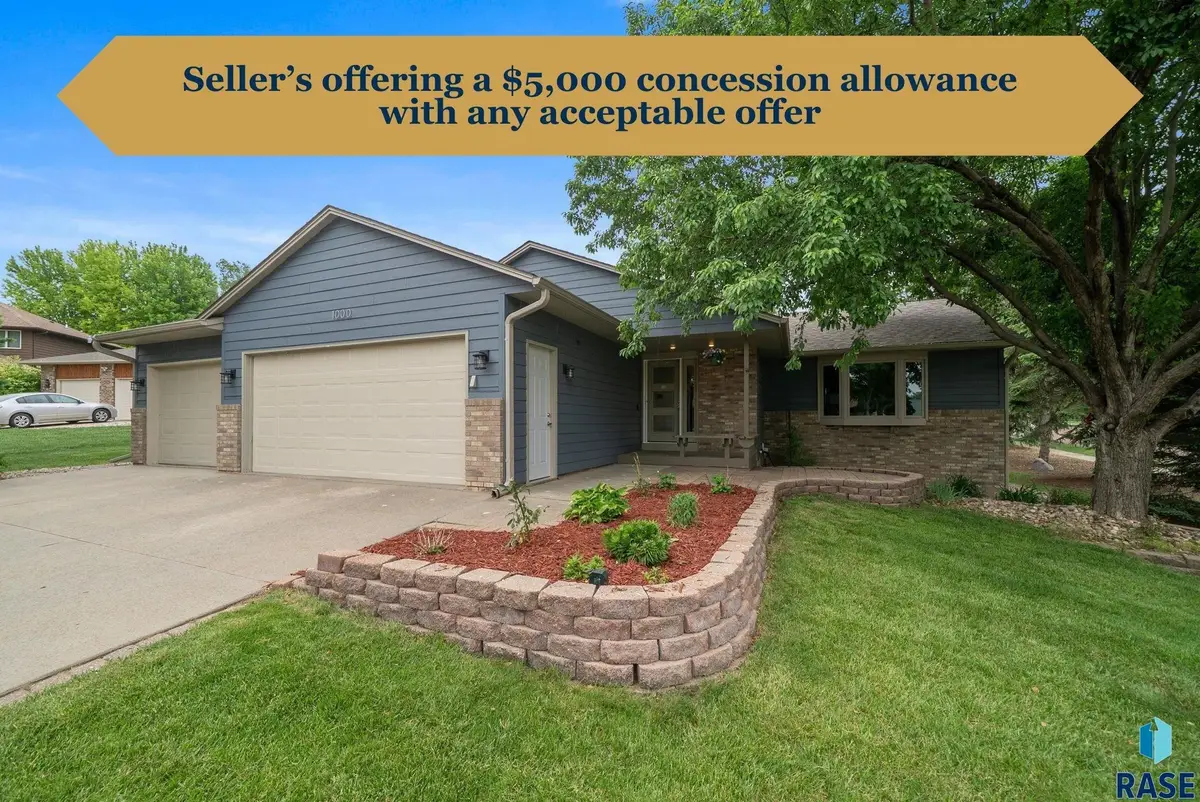 1000 N Richmond Cir, Sioux Falls, SD 57103 - #1