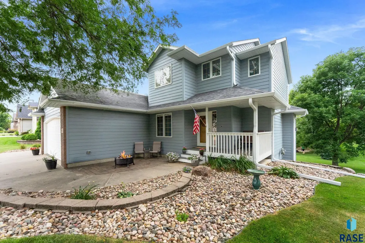 6117 S Mustang Cir, Sioux Falls, SD 57108 - #1