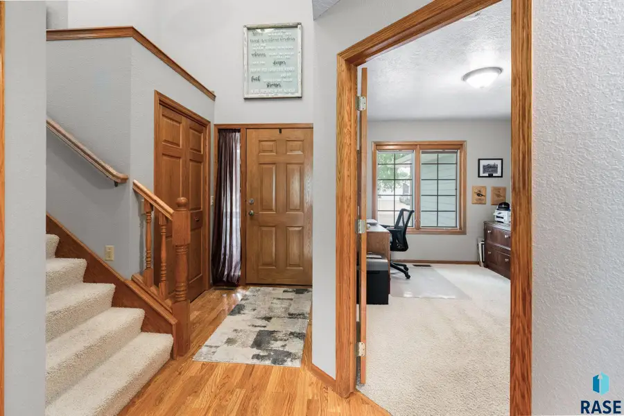 6117 S Mustang Cir, Sioux Falls, SD 57108 - #2