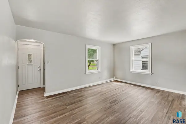 2027 S Euclid Ave, Sioux Falls, SD 57105
