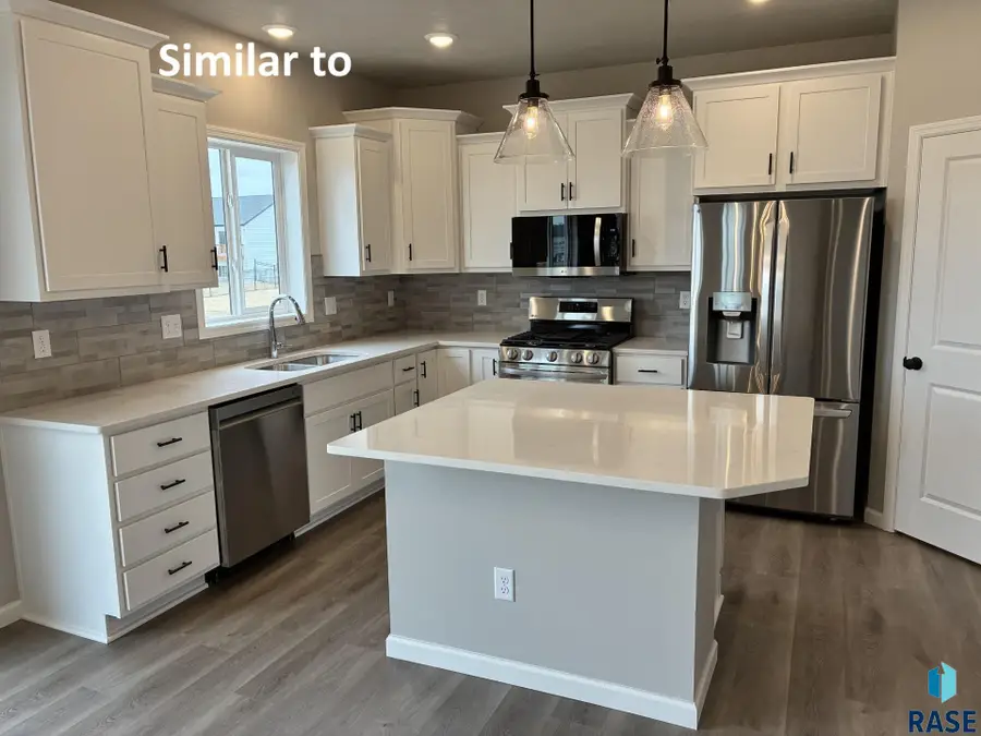 2113 E Alexa St, Brandon, SD 57005 - #2