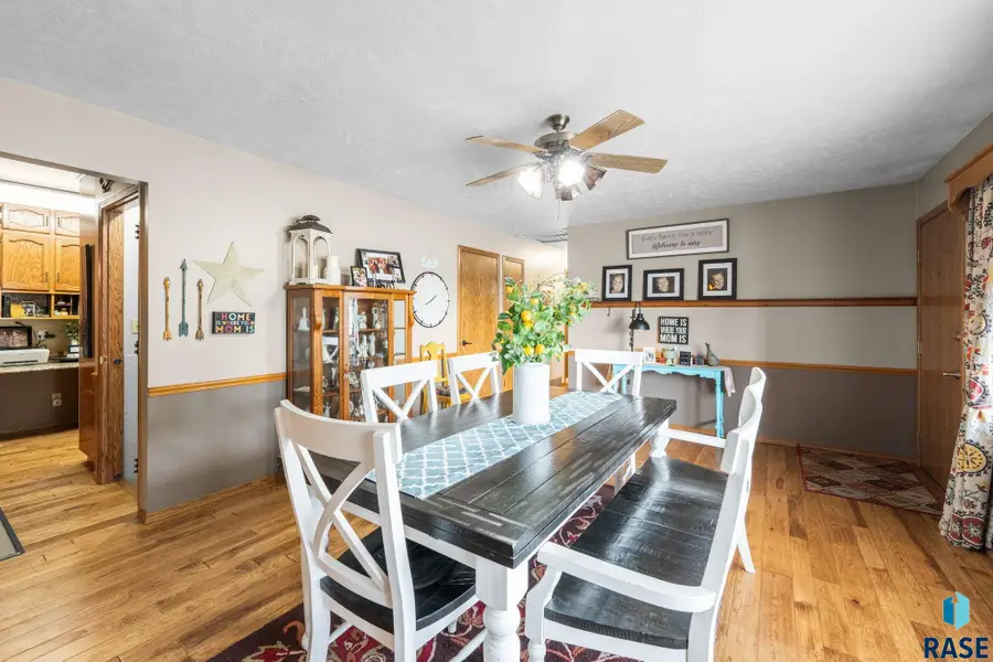 4005 E 7th St, Sioux Falls, SD 57103 - #3