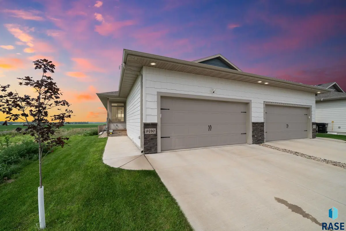 9730 W Broek Dr, Sioux Falls, SD 57106 - #1