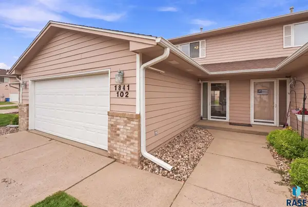 1841 S Sertoma Ave #102, Sioux Falls, SD 57106