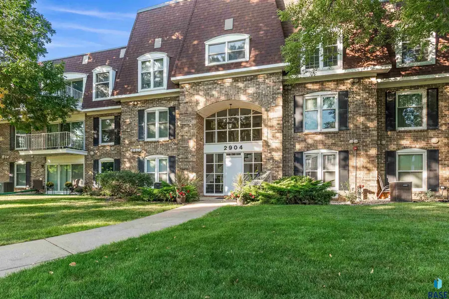 2904 W 33rd St #331, Sioux Falls, SD 57105 - #2