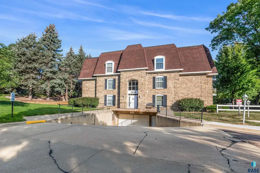 2904 W 33rd St #331, Sioux Falls, SD 57105 - #3