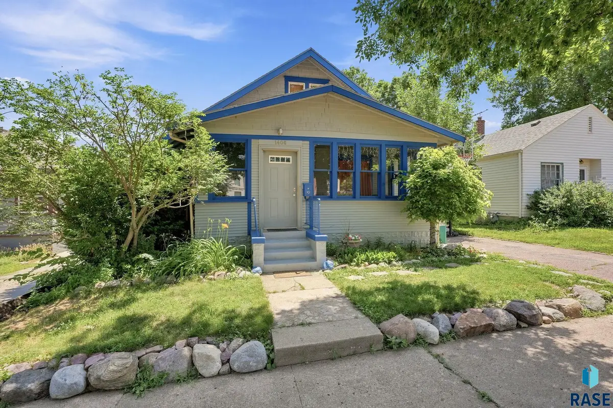1408 S Summit Ave, Sioux Falls, SD 57105 - #1