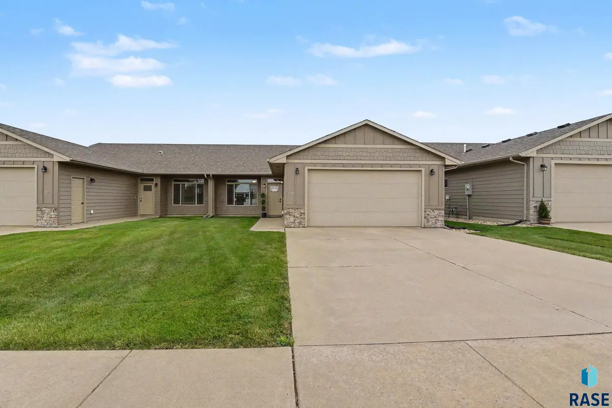 3513 E Bison Trl, Sioux Falls, SD 57108 - #1