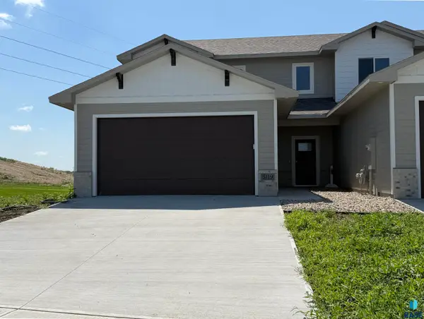 5119 E 67th St, Sioux Falls, SD 57108