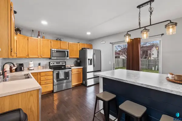 204 N Steven St, Worthing, SD 57077