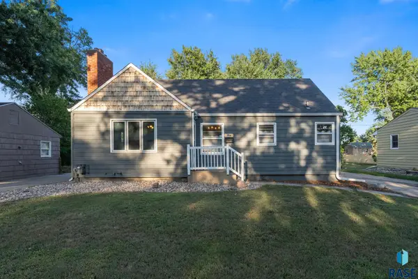 2916 S Walts Ave, Sioux Falls, SD 57105