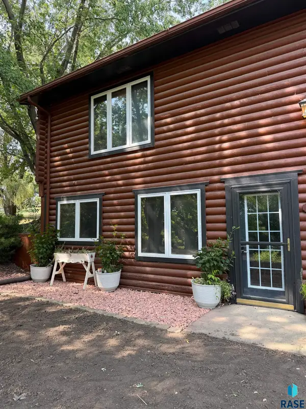 6209 N Western Ave, Sioux Falls, SD 57107