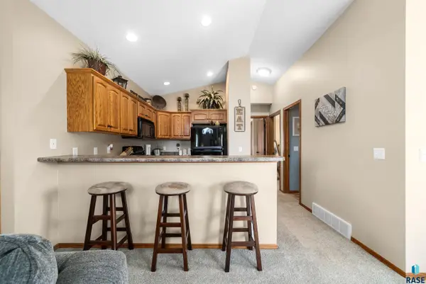 7405 W 51st St, Sioux Falls, SD 57106