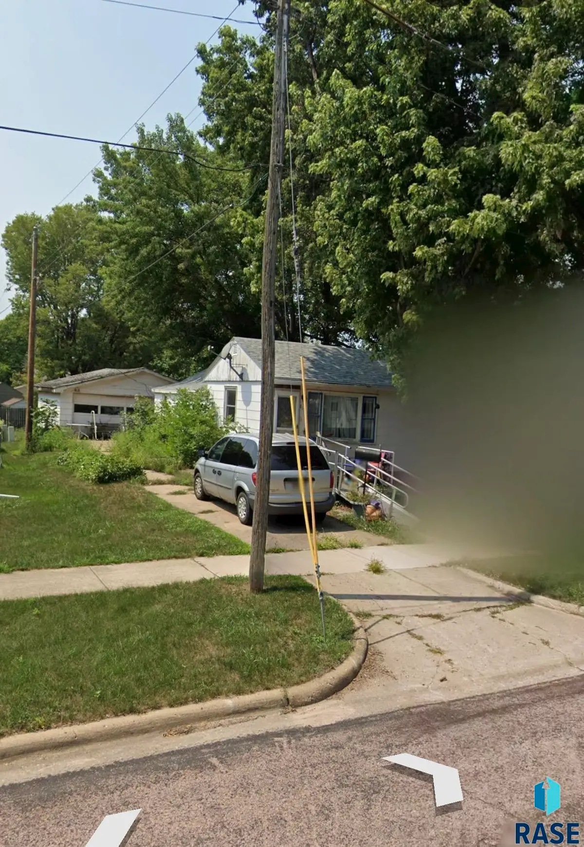813 N Kimball St, Canton, SD 57013 - #1