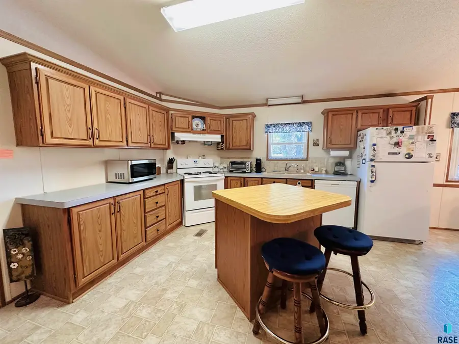 700 N Bobwhite Pl, Sioux Falls, SD 57107 - #3