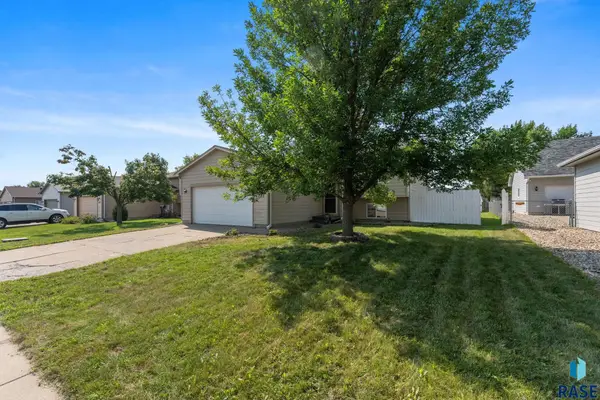 6205 W 66th St, Sioux Falls, SD 57106