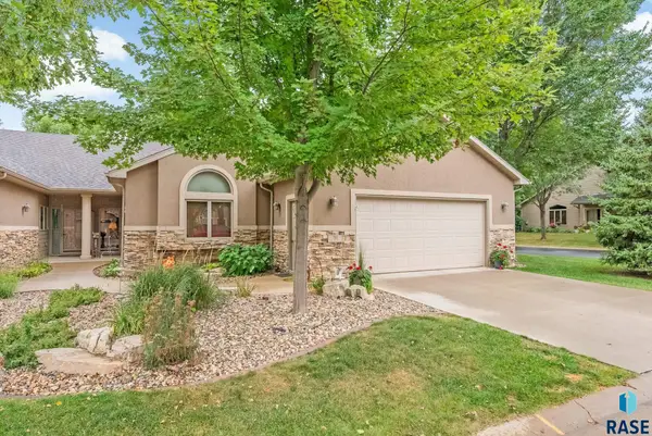711 70th Pl E, Sioux Falls, SD 57108