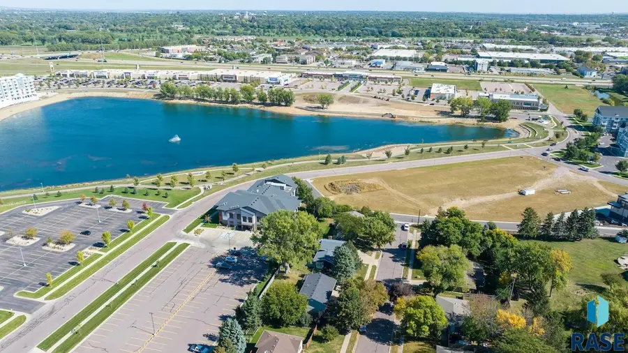 S Westlake Dr, Sioux Falls, SD 57106 - #2