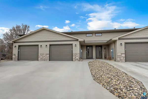 303 N Heron Pl, Sioux Falls, SD 57107