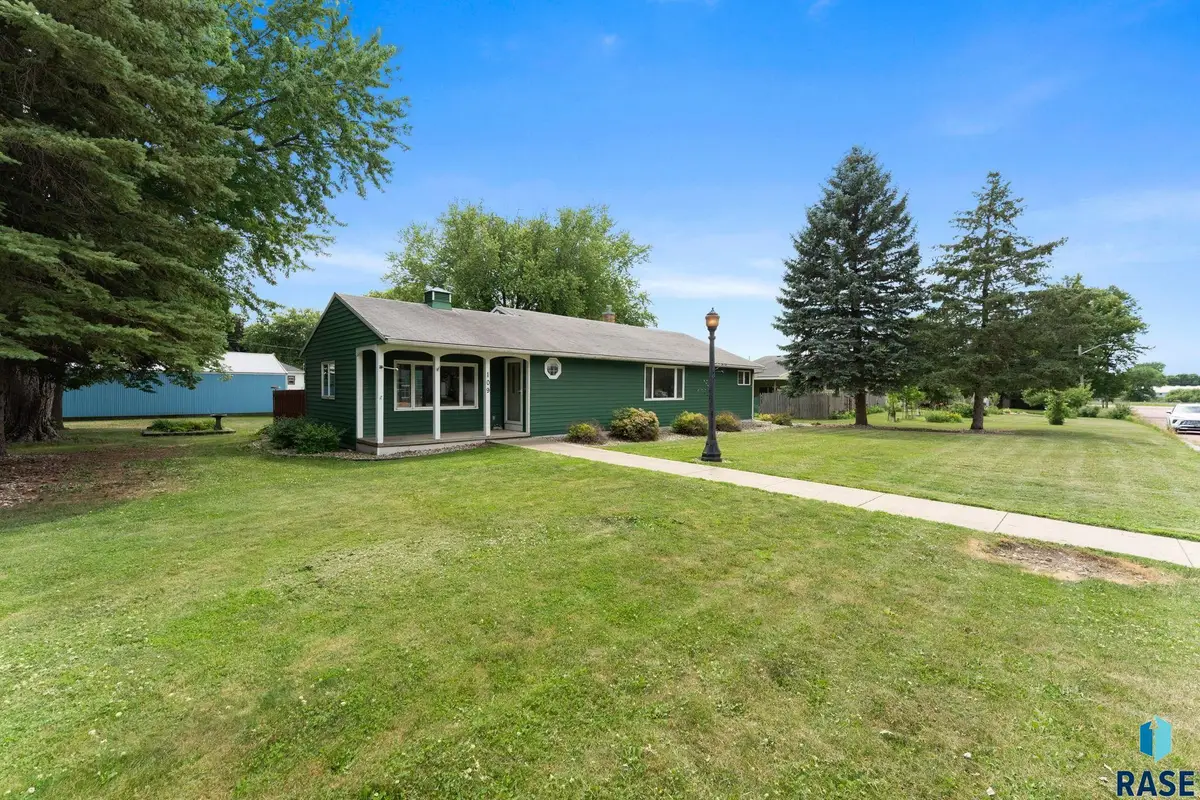 109 10th St E, Jasper, MN 56144 - #1