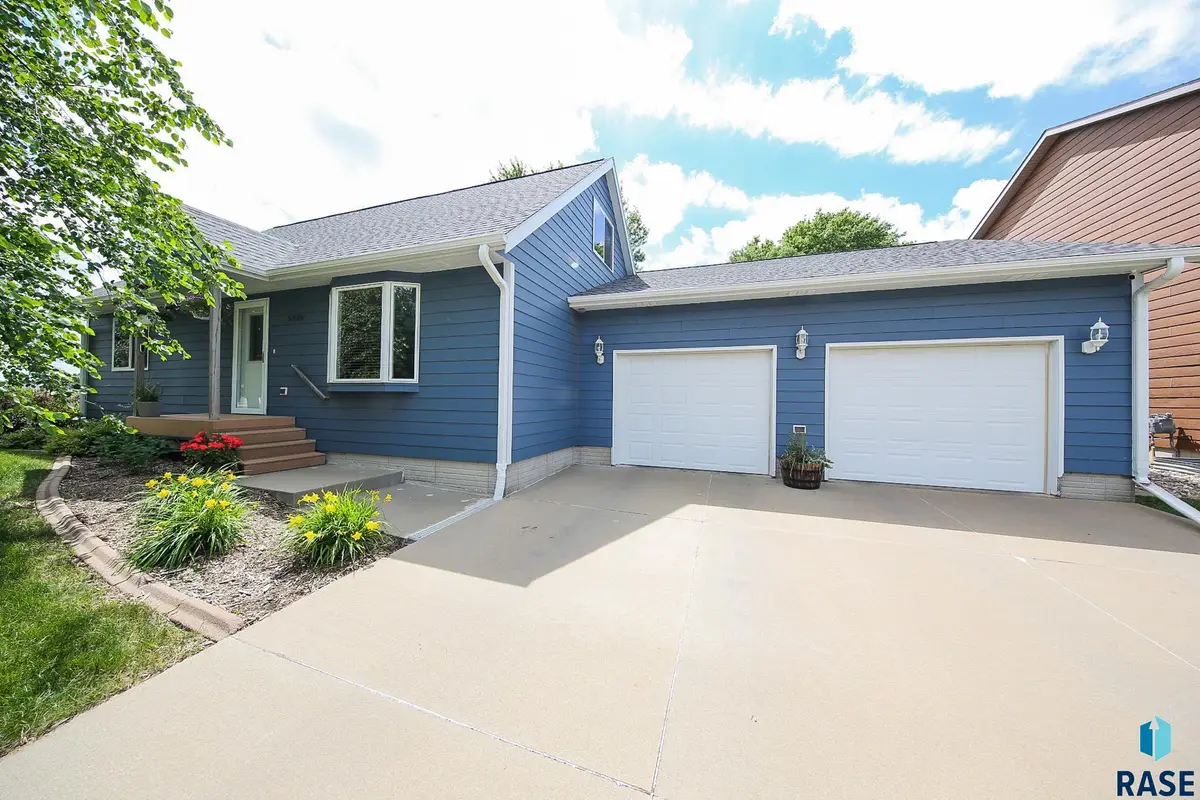5309 S Holbrook Ave, Sioux Falls, SD 57106 - #1