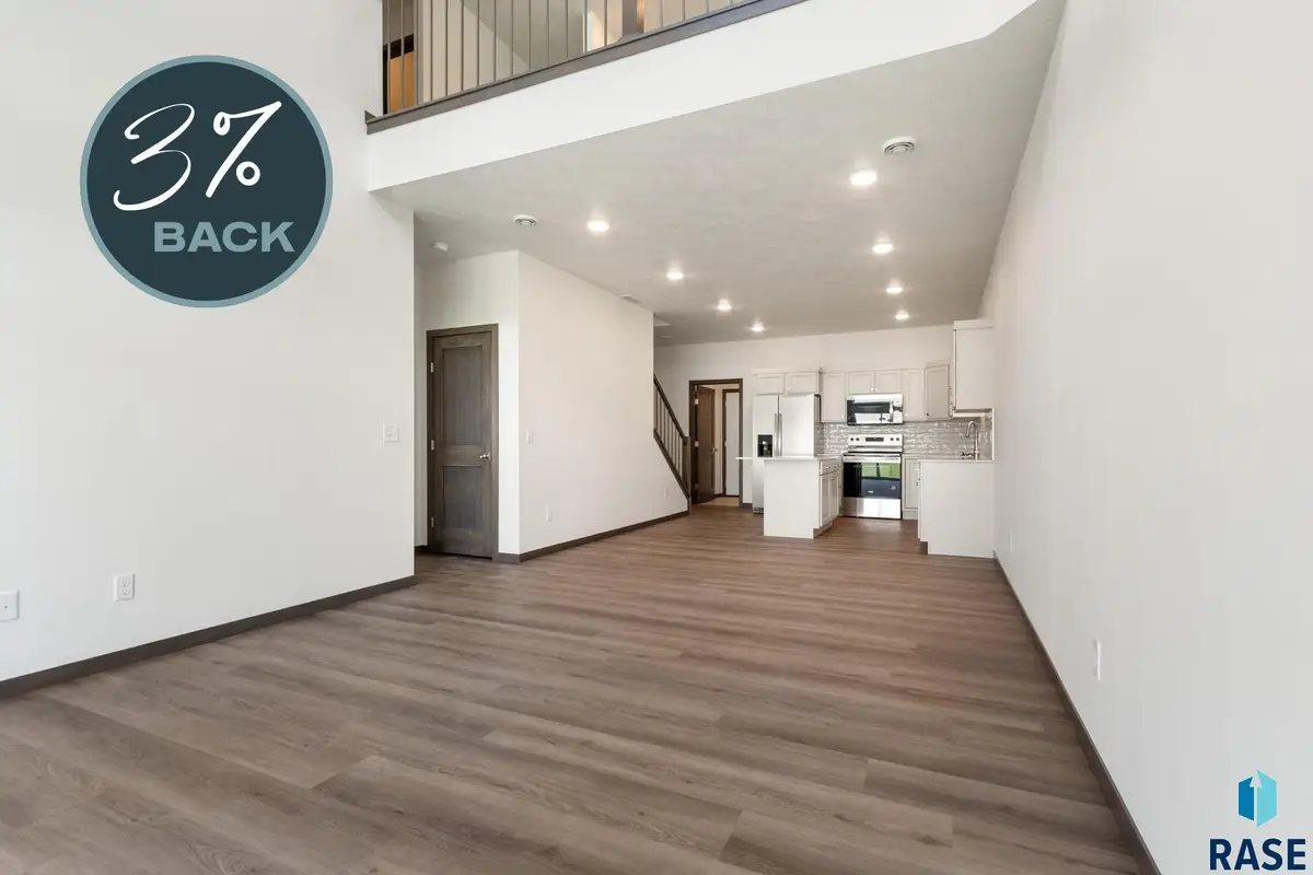 2406 E Jetty Pl, Sioux Falls, SD 57108 - #1