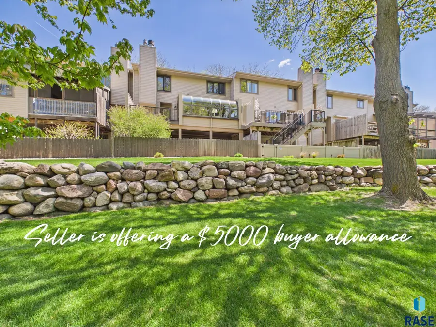 4307 S Townpark Pl, Sioux Falls, SD 57105 - #3