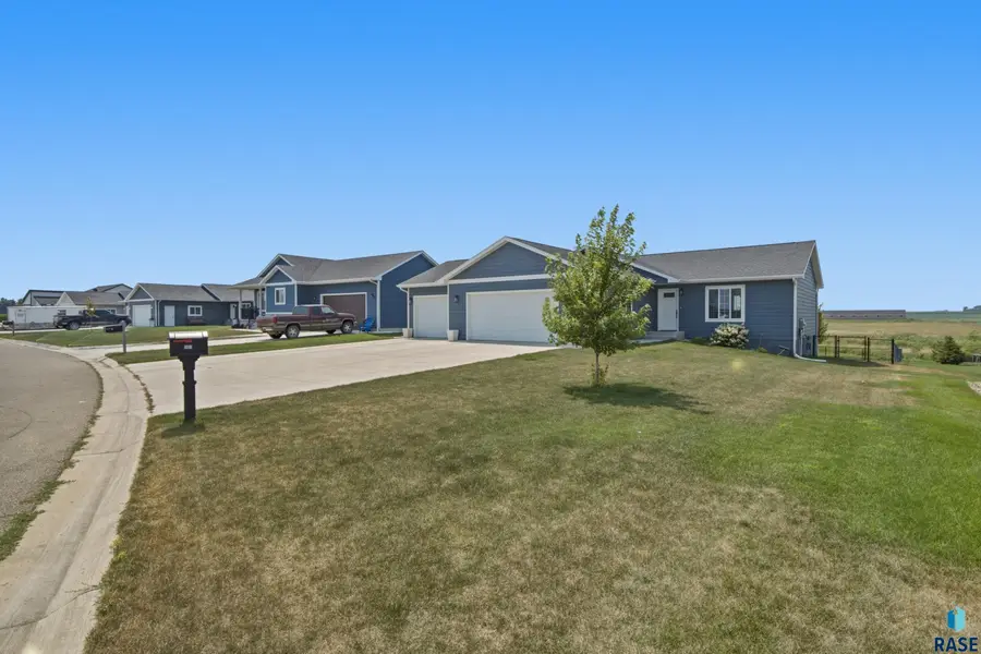 201 Westland Ave, Volga, SD 57071 - #2