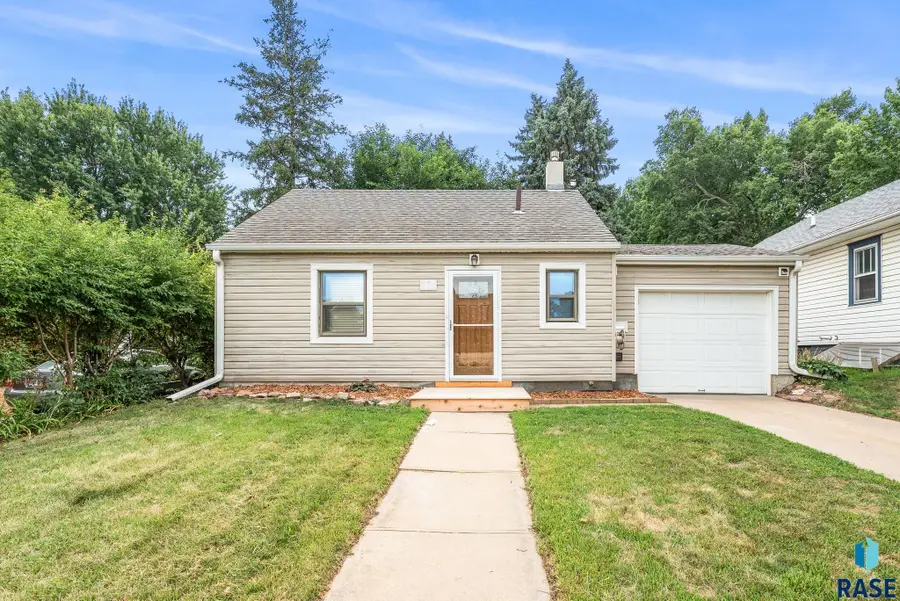 603 18th St, Sioux Falls, SD 57105 - #2