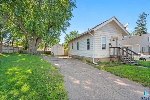 221 N West Ave, Sioux Falls, SD 57104