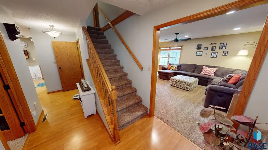 1613 Buffalo Trl, Brookings, SD 57006 - #2