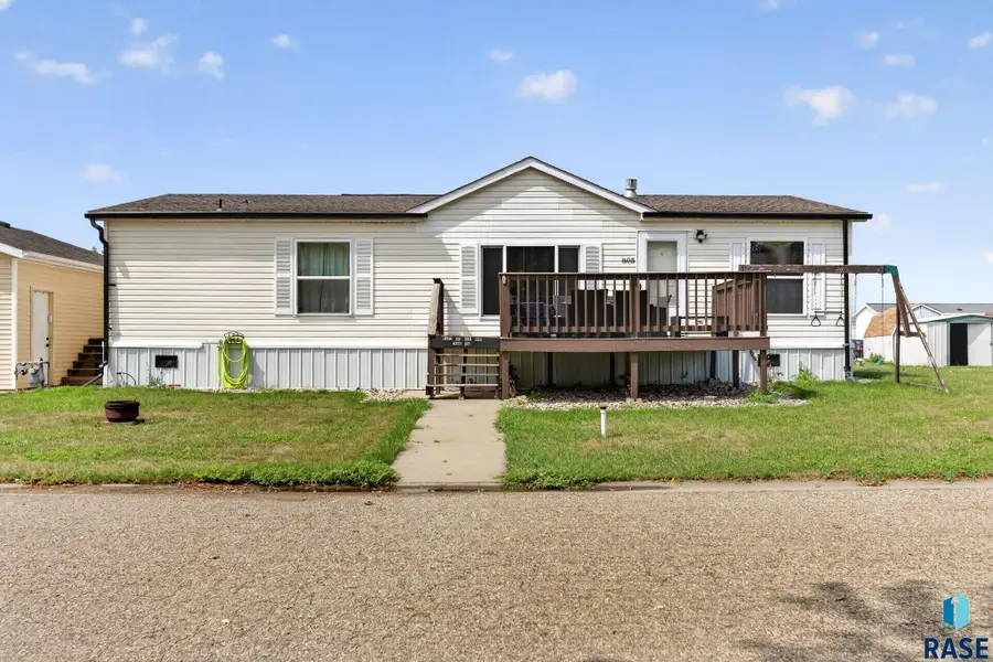 805 S Mckinley St, Lennox, SD 57039 - #2