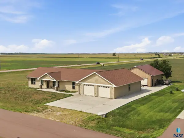 713 S King Street St, Dimock, SD 57331