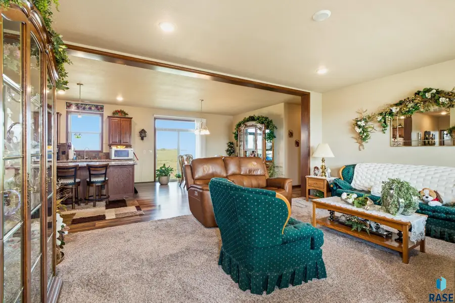 713 S King Street St, Dimock, SD 57331 - #3