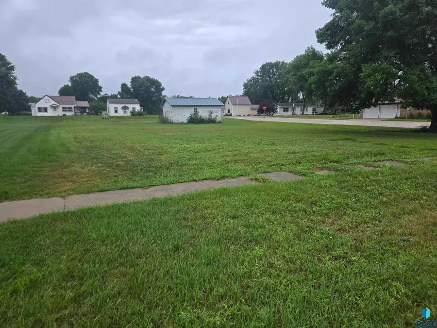 300 Hardy St, Akron, IA 51001 - #3