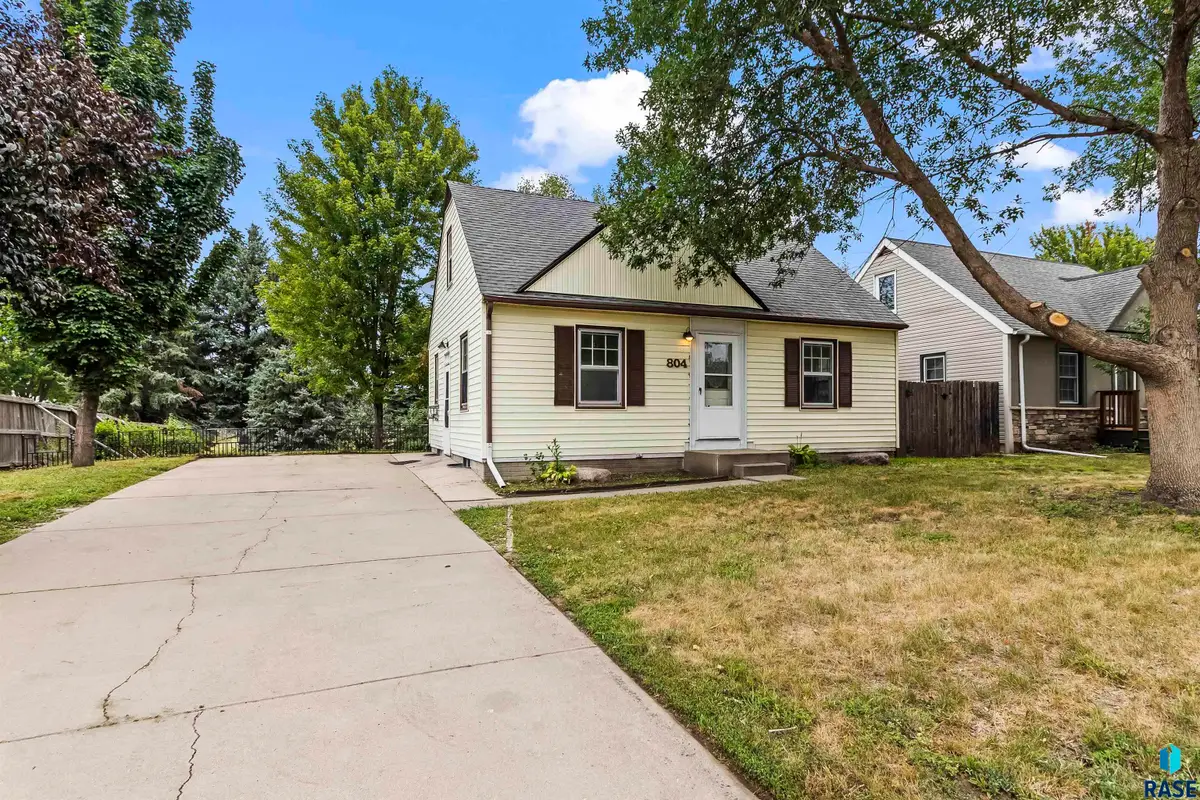 804 E Presentation St, Sioux Falls, SD 57104 - #1