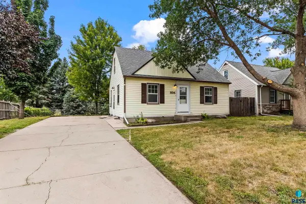 804 E Presentation St, Sioux Falls, SD 57104