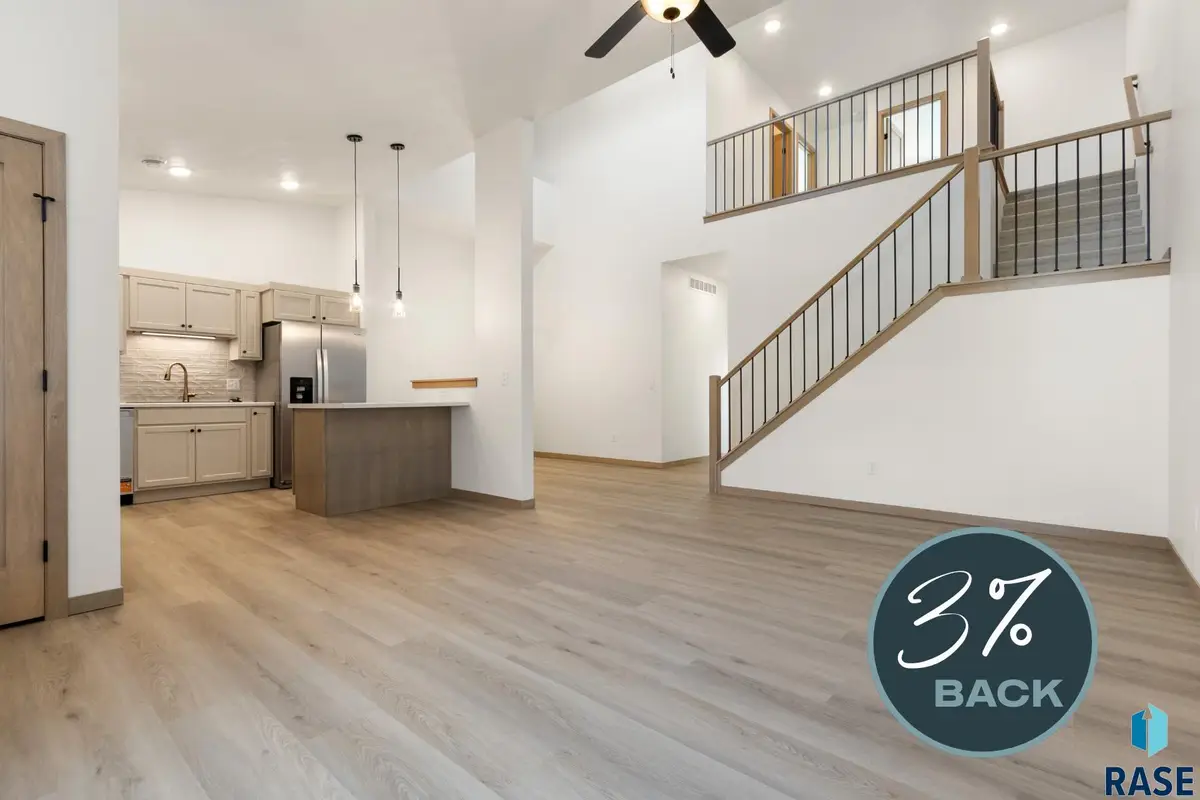 2405 E Jetty Pl, Sioux Falls, SD 57108 - #1