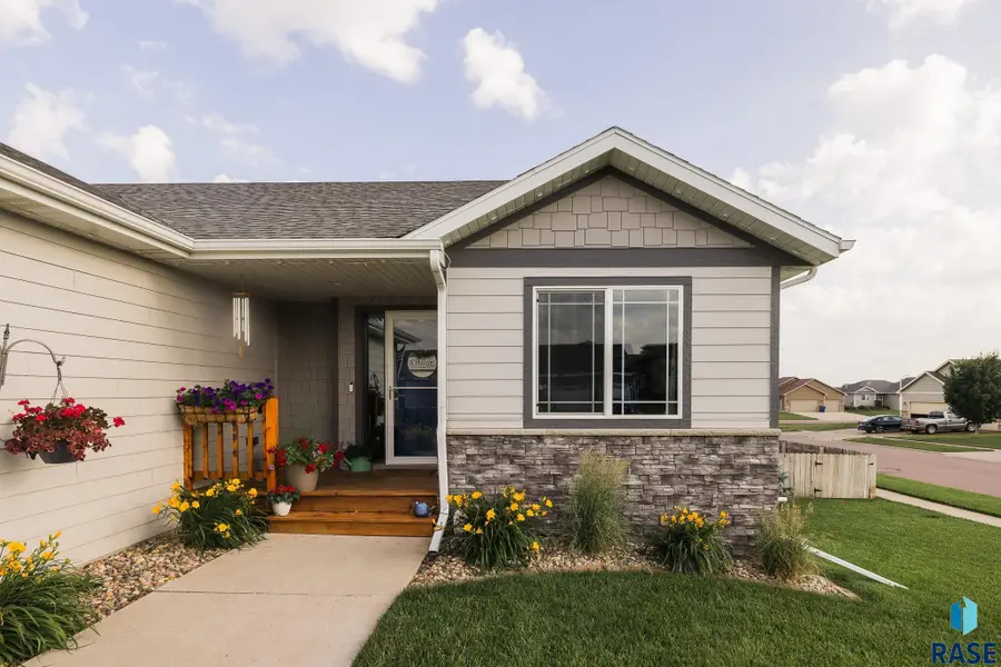 3821 Attalia Ct, Sioux Falls, SD 57110 - #3