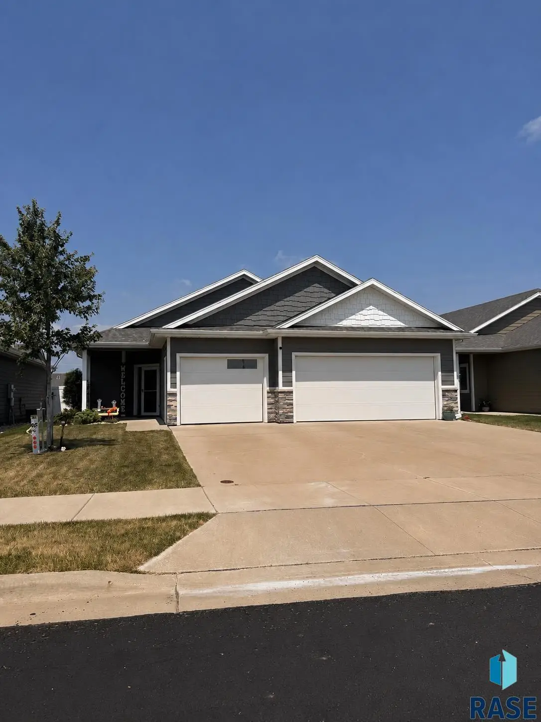 7000 W Belgrave Trl, Sioux Falls, SD 57106 - #1