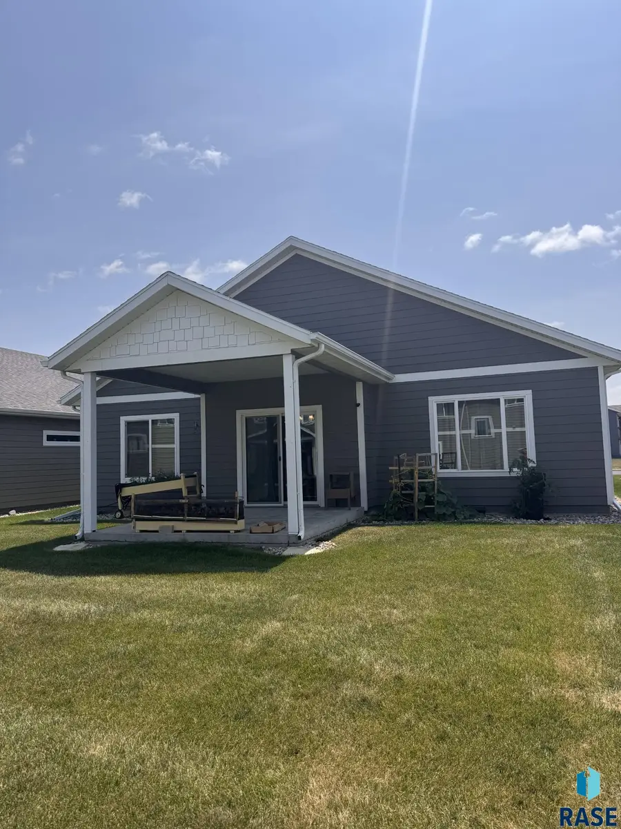 7000 W Belgrave Trl, Sioux Falls, SD 57106 - #2