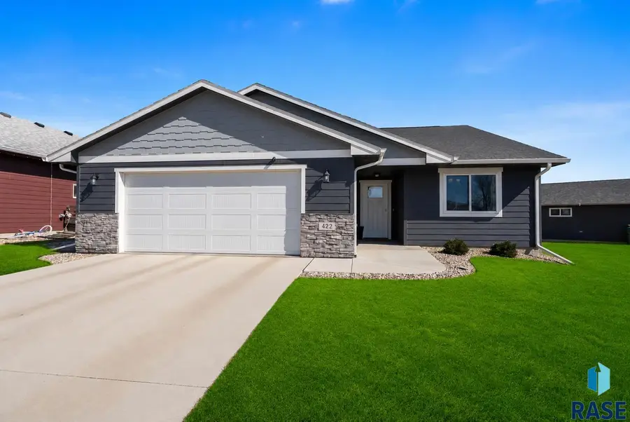 422 Thelma Ave, Harrisburg, SD 57032 - #3