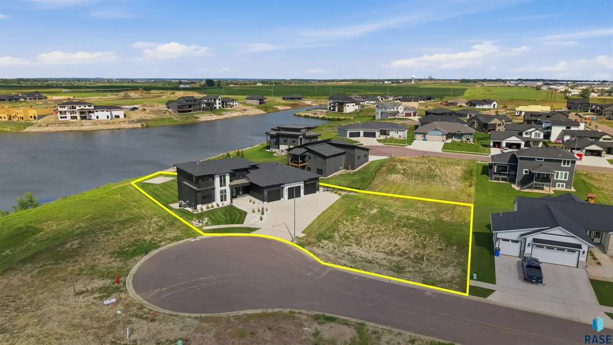 2730 N Swan Cir, Tea, SD 57064 - #1