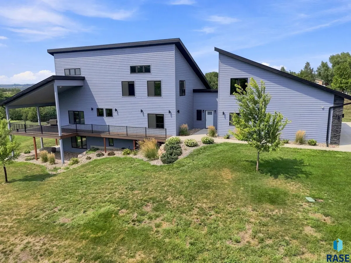 31003 Sundance Ridge, Yankton, SD 57078 - #1